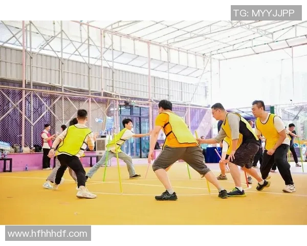 重庆排球队配合变革引发热议展现团队协作新风貌